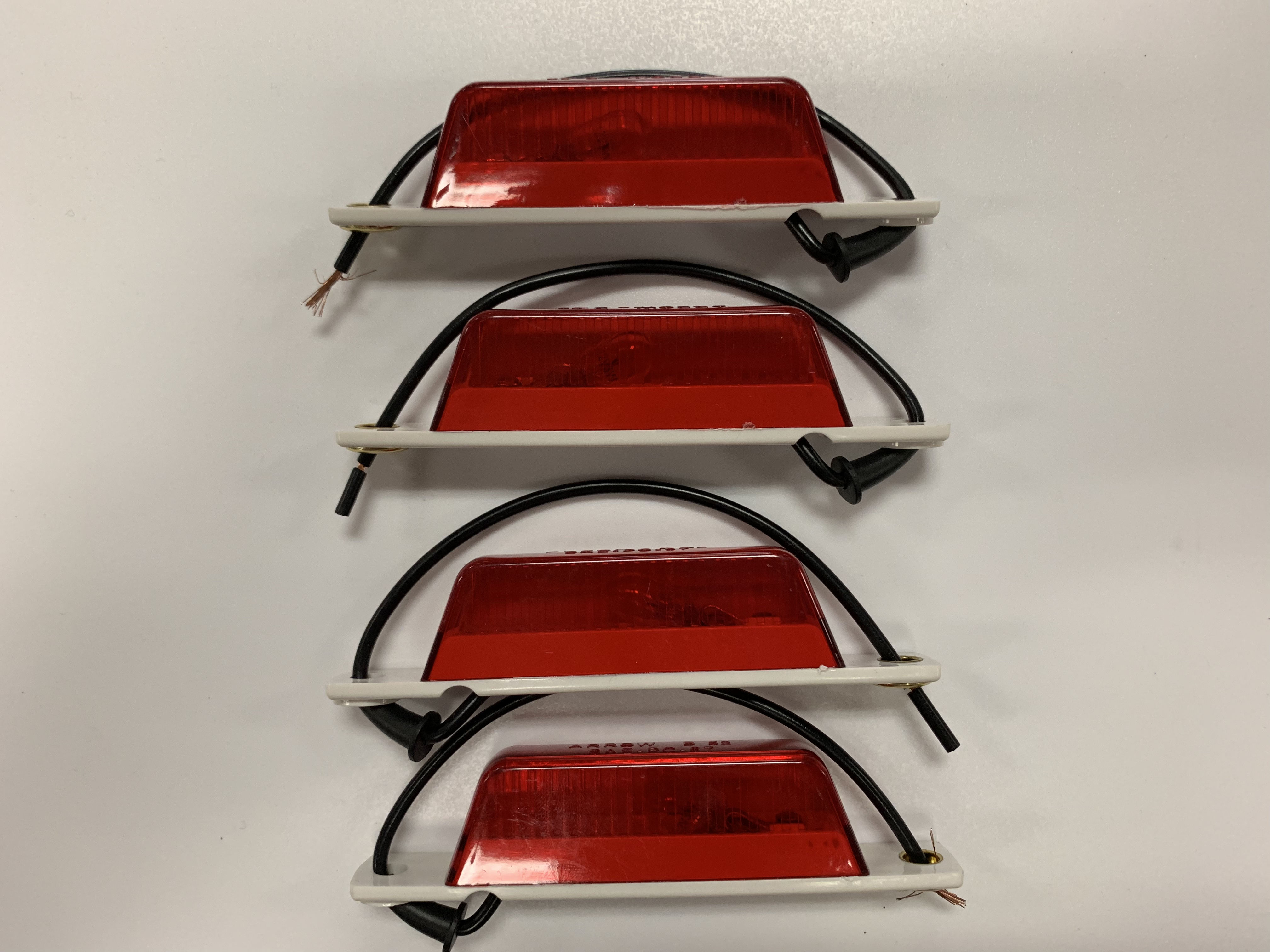 WITH PIGTALSl # A052-00-722 ARROW #52  RED MARKER LIGHTS 6