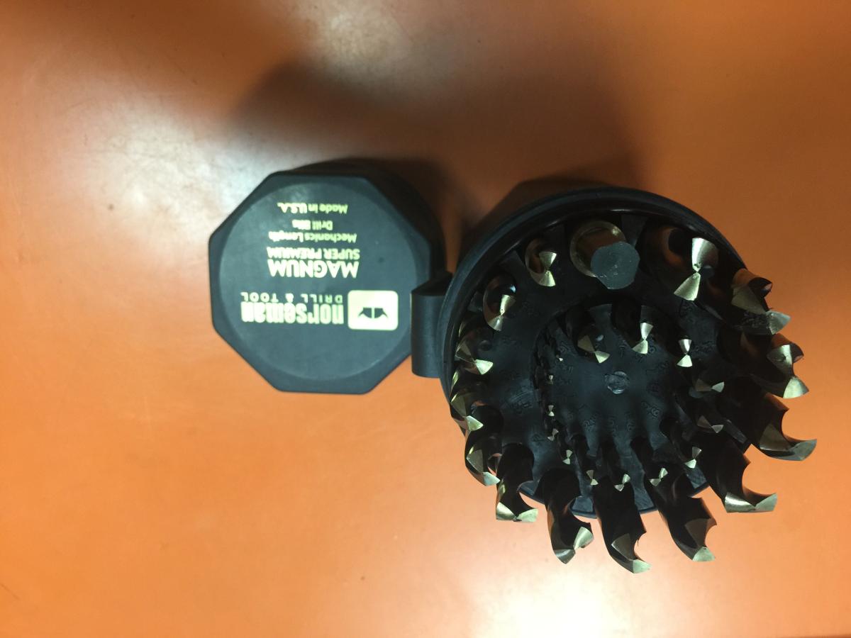 VIKING 29 PIECE DRILL SET MECHANICS LENGTH 3/8 SHANK 1/16 - 1/2 BY 64THS WITH ULTRA DEX