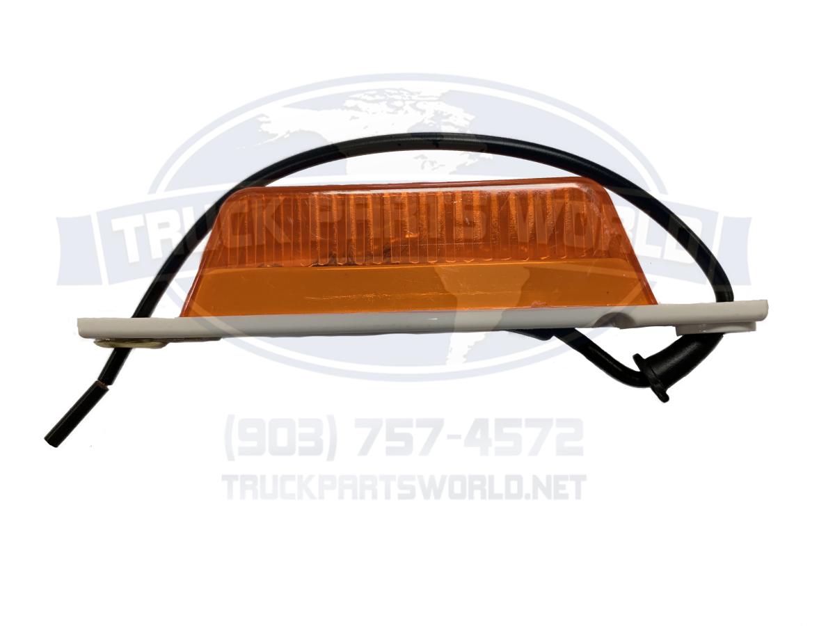 1ea of an arrow b52 551-0101 amber marker lights