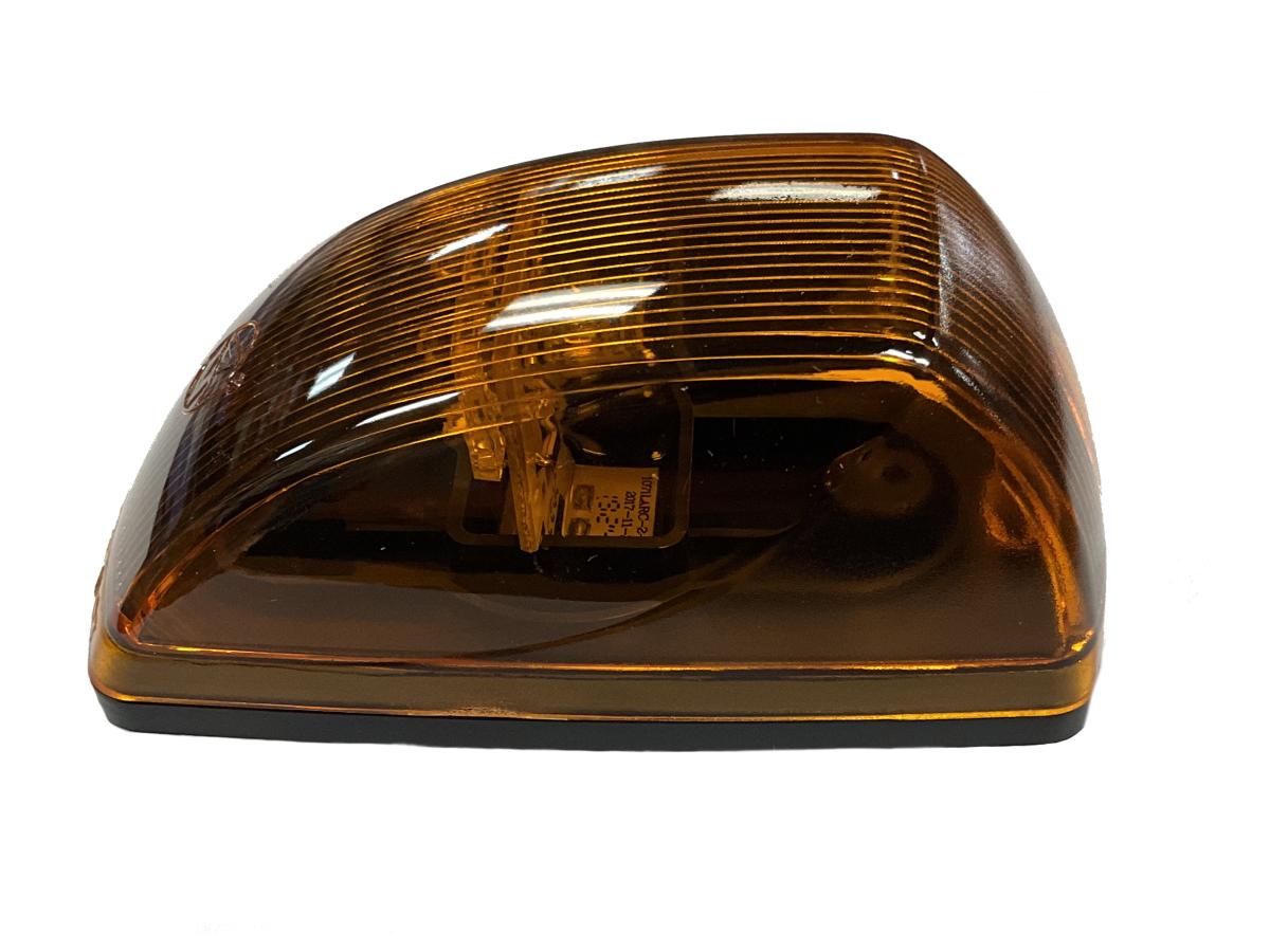 Cab Marker Lamp LED Amber Freightliner 564.46352 A0640578000 A06-40578-000