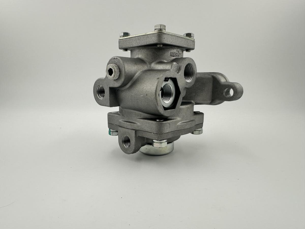 R-7 Modulating Air Brake Relay Valve (Replaces Bendix 103081) H-30260