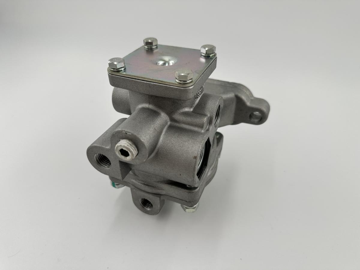 R-7 Modulating Air Brake Relay Valve (Replaces Bendix 103081) H-30260
