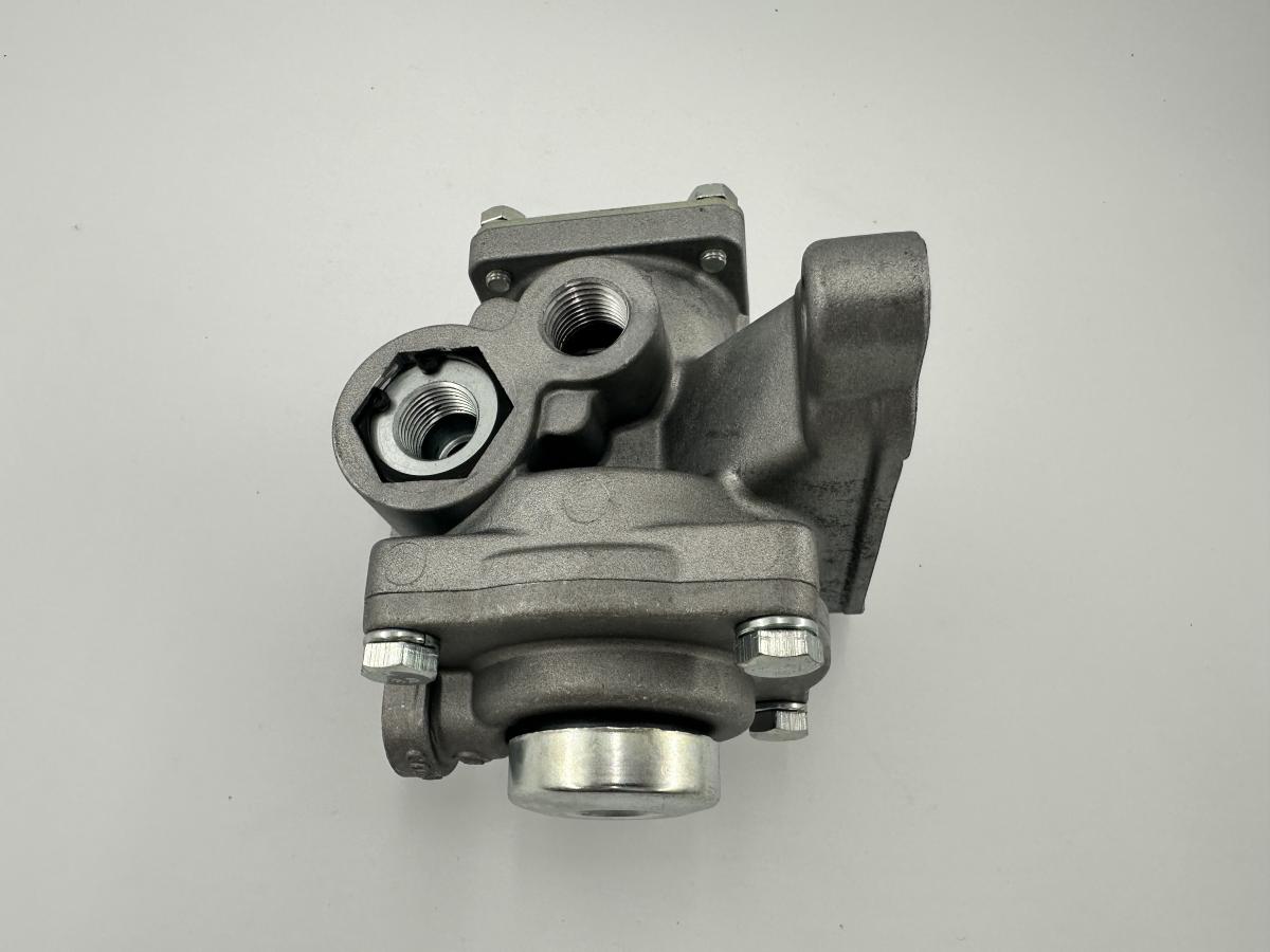 R-7 Modulating Air Brake Relay Valve (Replaces Bendix 103081) H-30260