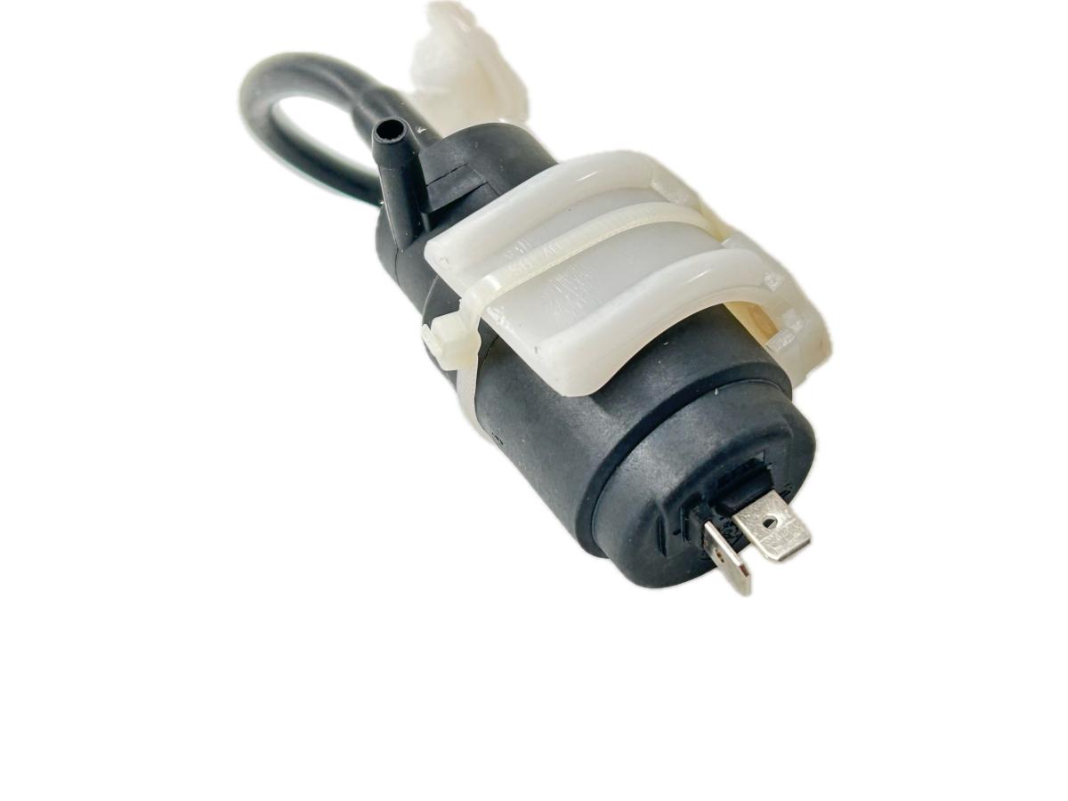 575.1021 - Washer Fluid Reservoir Peterbilt