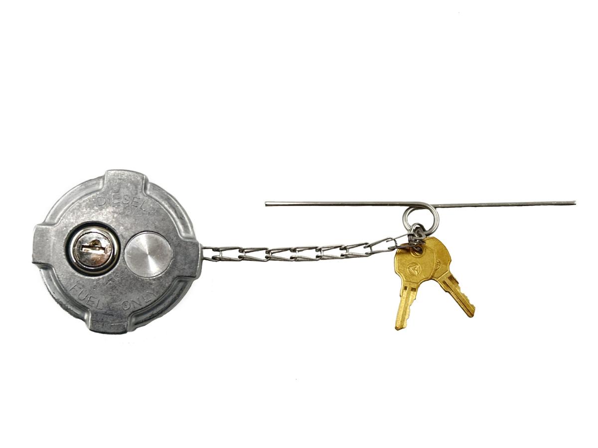 572.1027 - Fuel Cap 2-1/2in Locking Freightliner