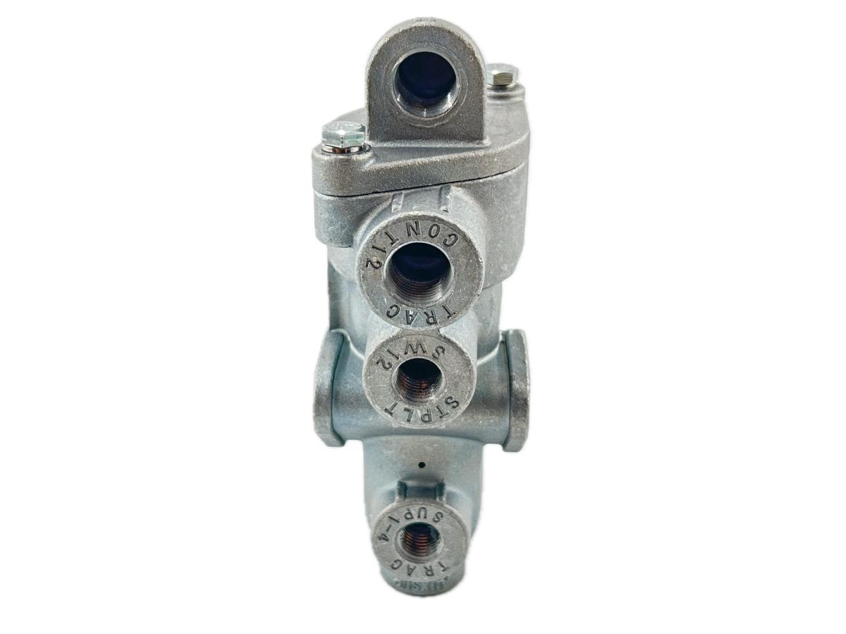 170.065706 - TP3DC Type Tractor Protection Valve