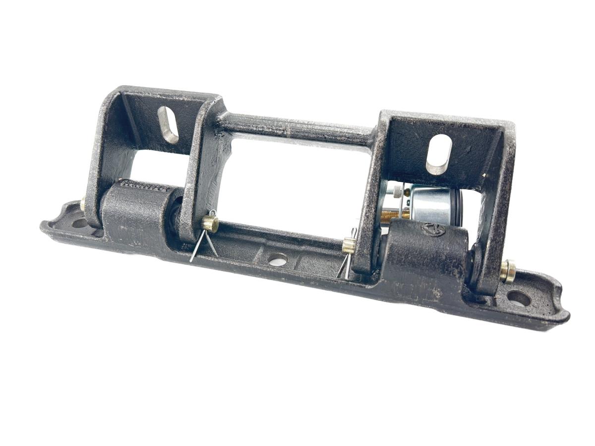 Pivot Hinge Hood Freightliner P4