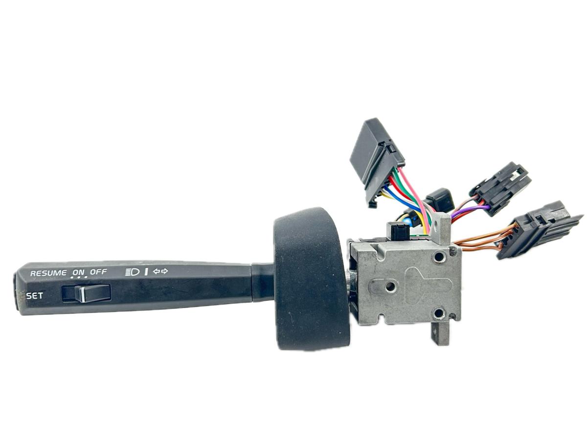 577.96003 - Turn Signal Volvo
