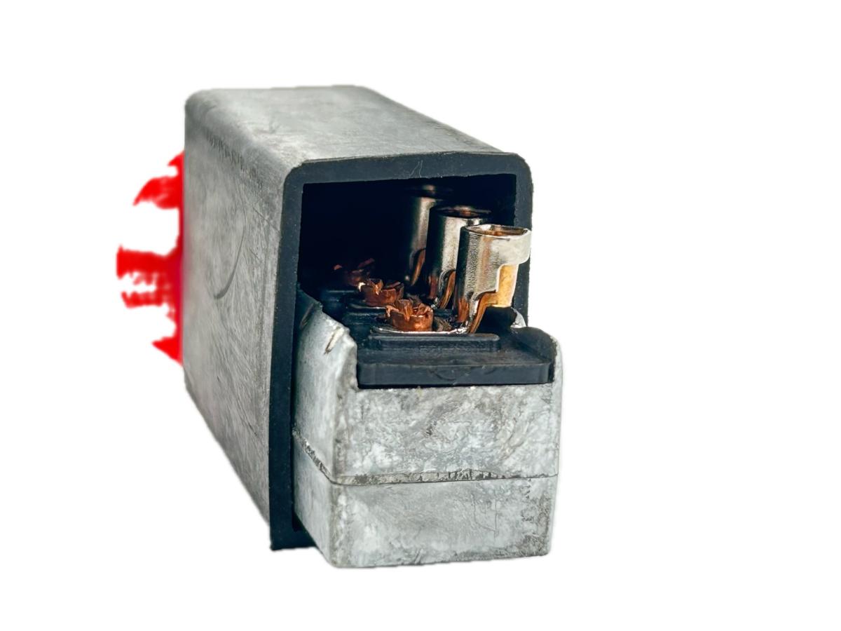 577.99506 - Push-Pull Switch