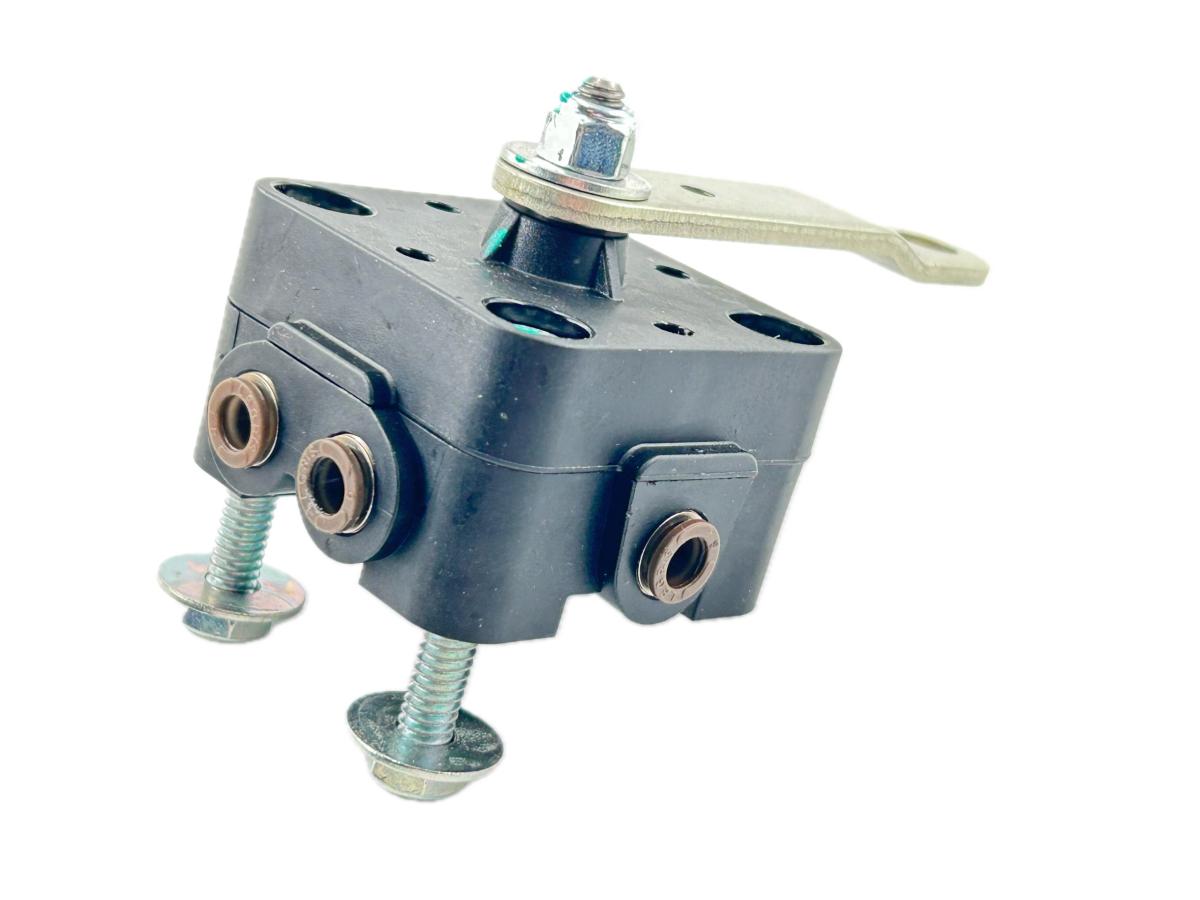 171.H104 - Barksdale Type Height Control Valve