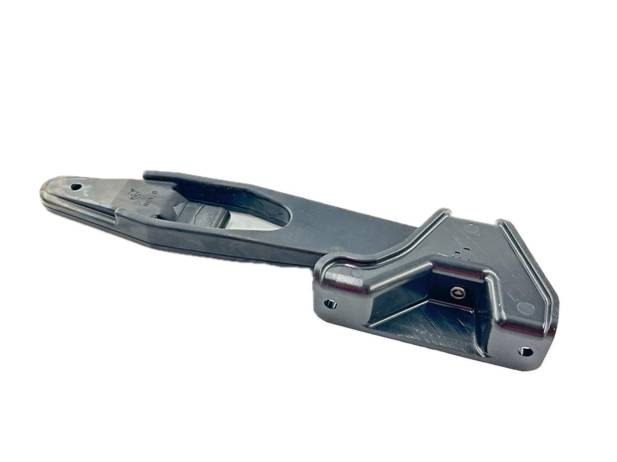 Hood Latch LH Freightliner