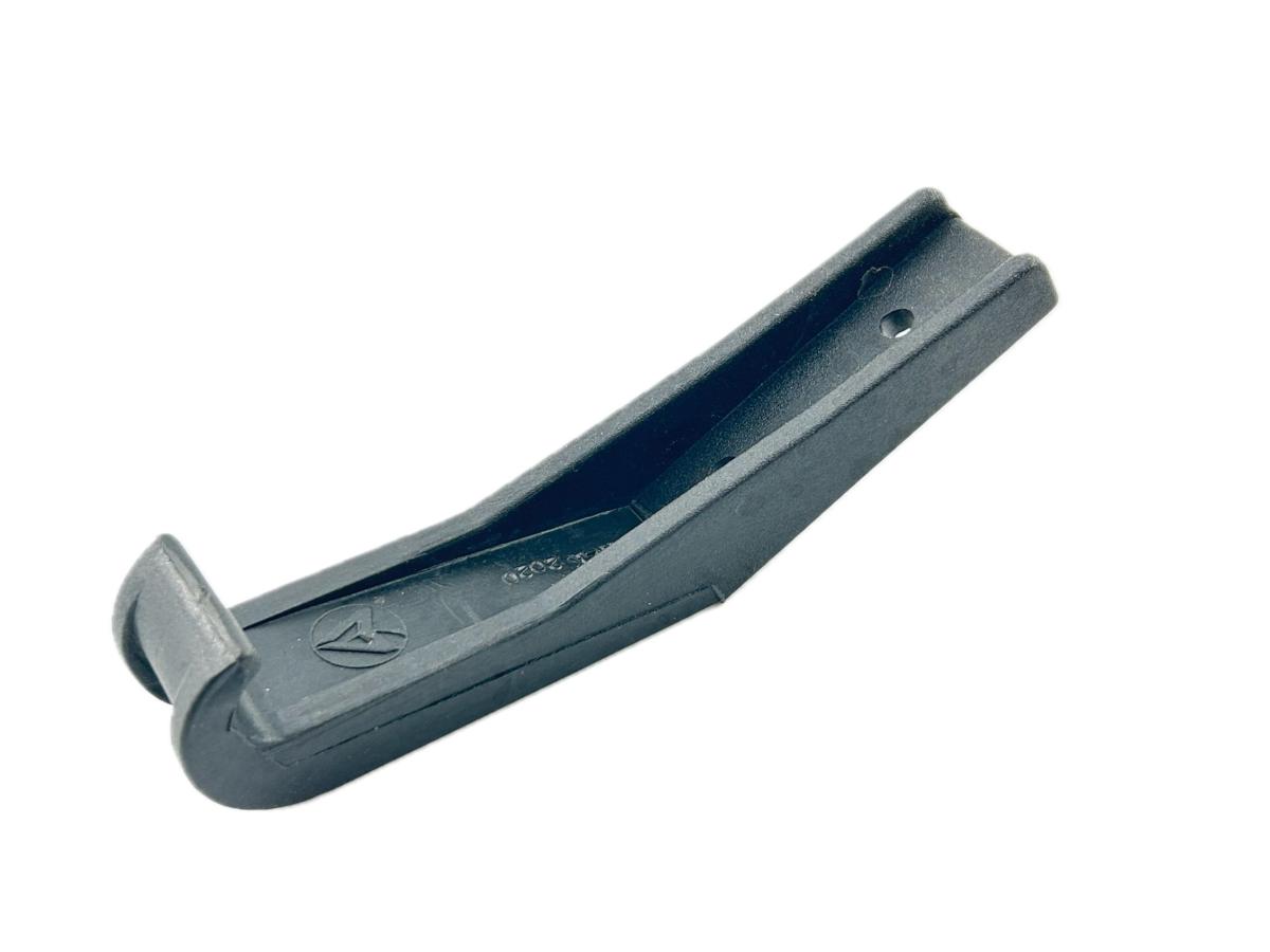 HLK2020 - Hood Latch Bracket Freightliner