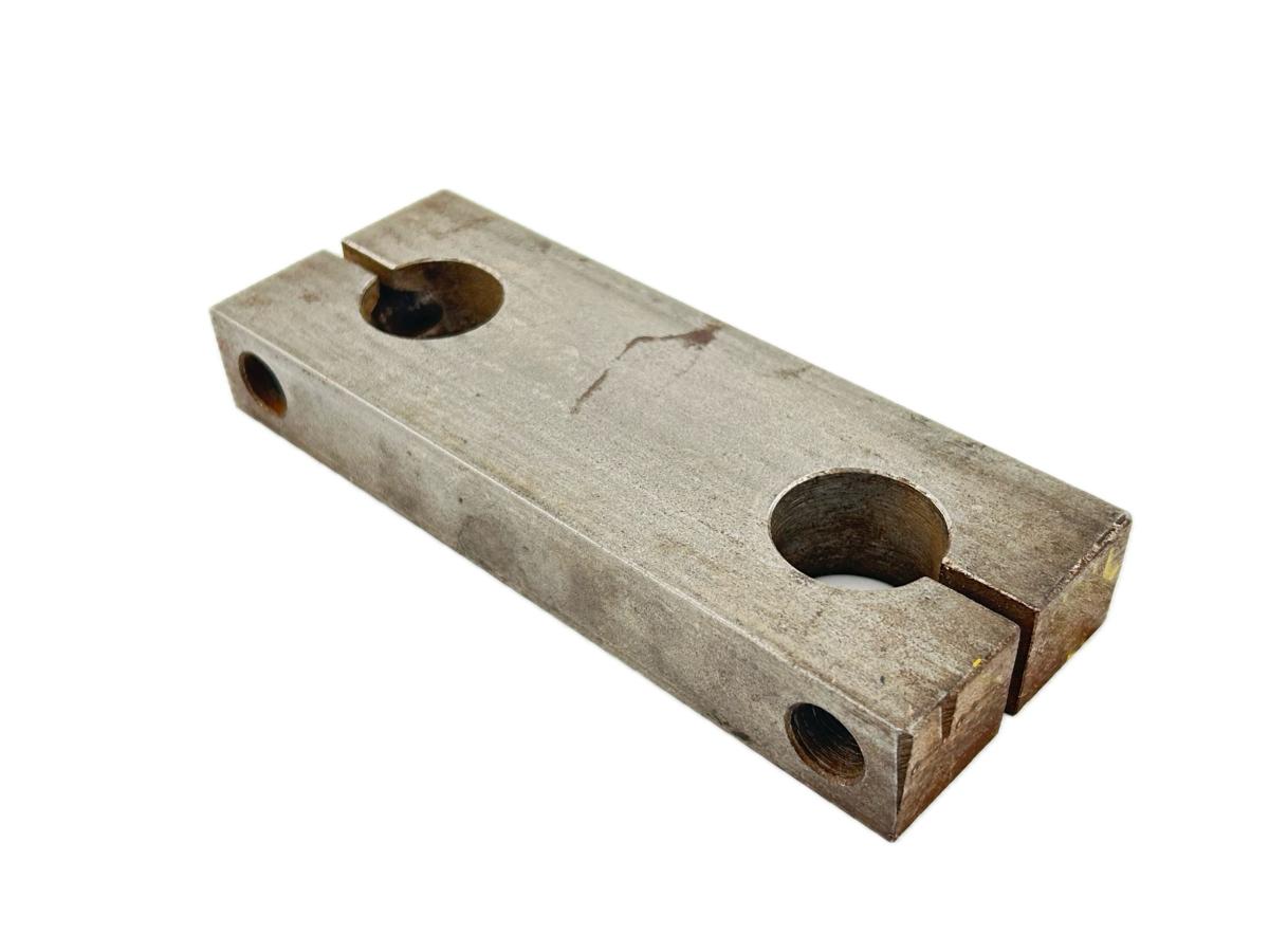 Dayton Parts 330‑143 Side Bar – Freightliner FLC112 Front Suspension