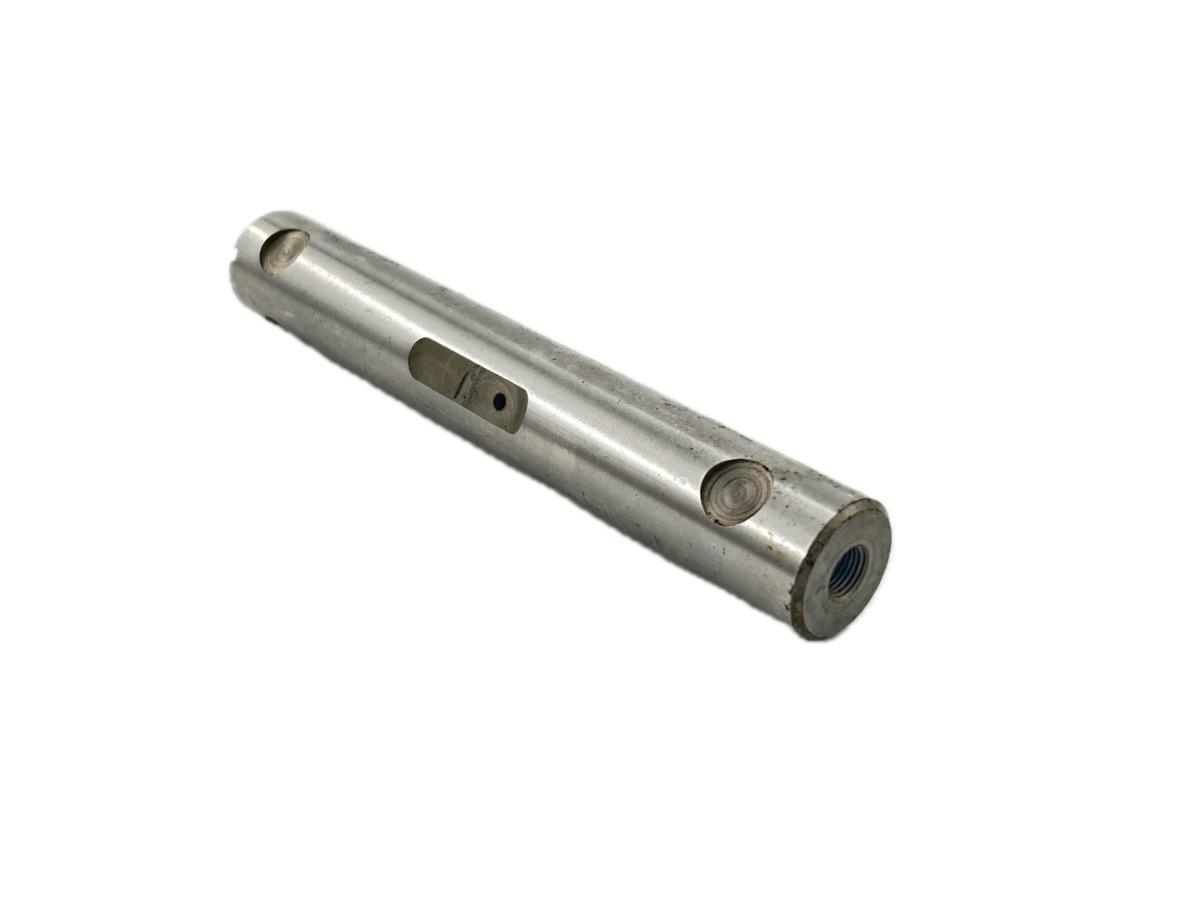 327-381 Shackle Pin Volvo