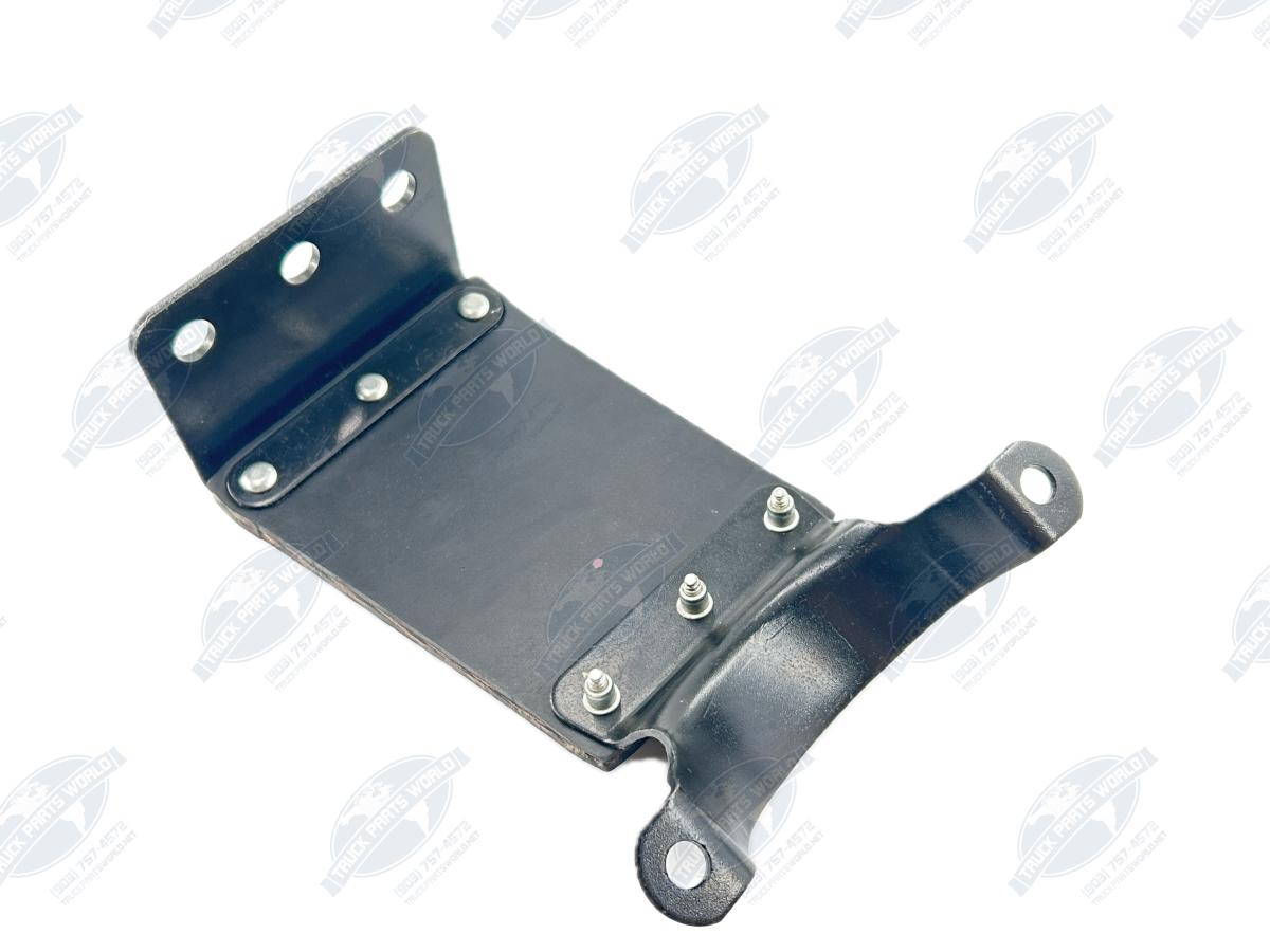 Automann 562.U75846 Flexible Exhaust Bracket – Peterbilt Trucks w/ Cab Air Ride