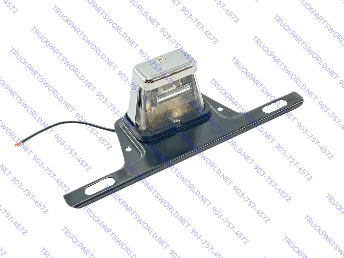 Automann 571.LG162LB License Plate Bracket Light Peterbilt 379 Volvo VNL LP52CB
