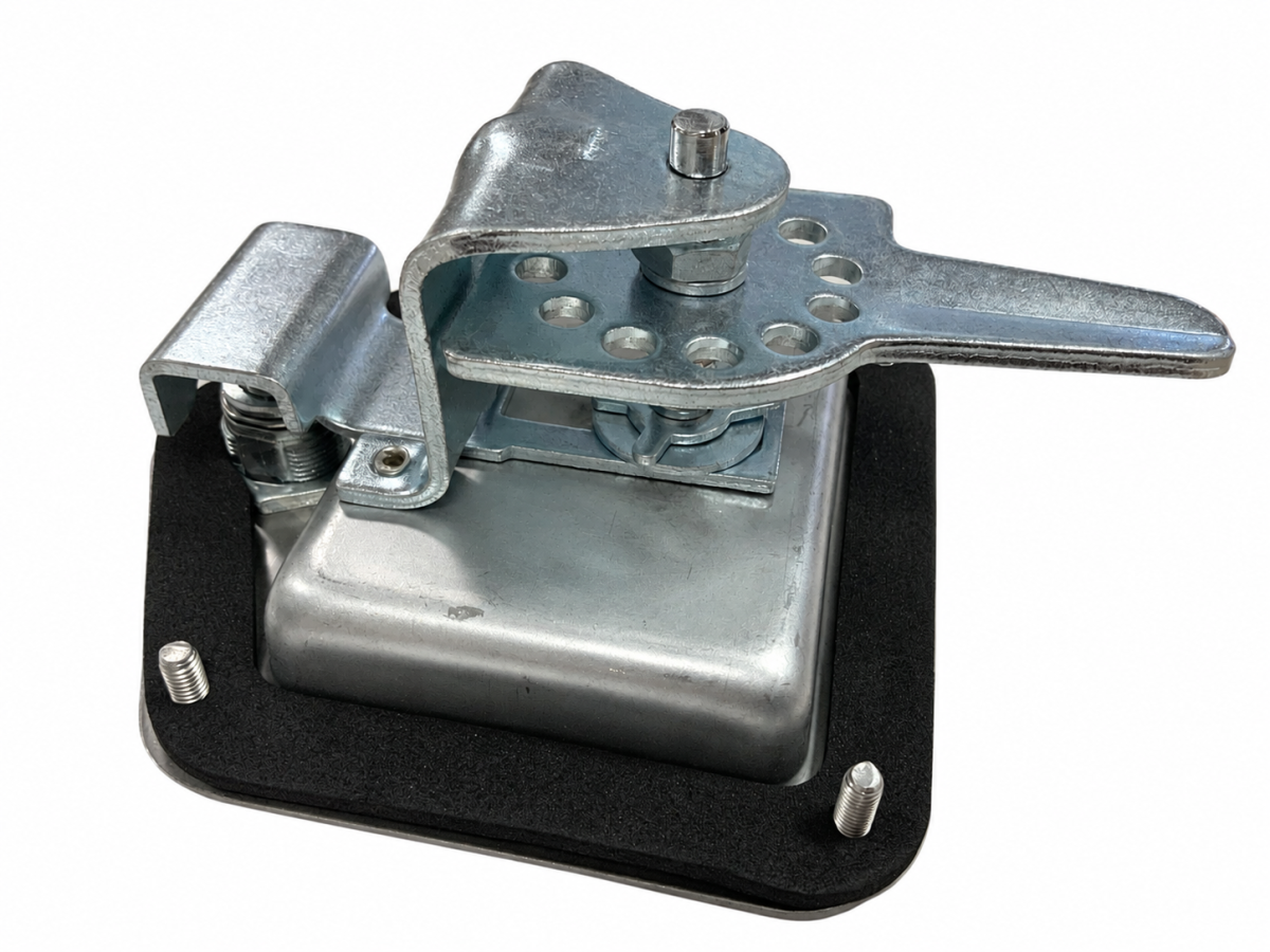 Single Latch Point Folding-T Handle Latch, w/Blind Studs, Gasket & Cylinder w/Keys Included