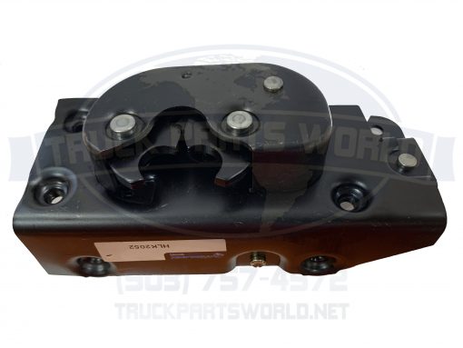 DOOR LATCH RH IHC 4900 - Image 2