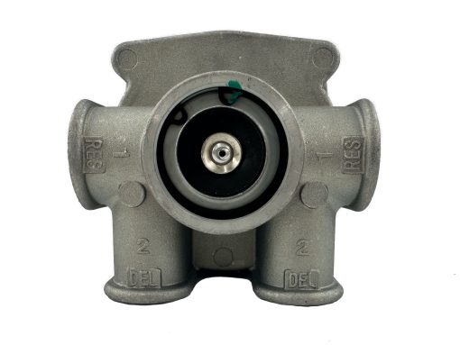 Automann 103009 R-12 Relay Valve with Horizontal Delivery Ports - Image 3